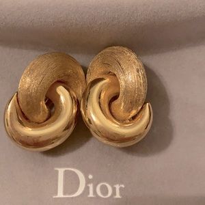 Vintage Dior knot earrings